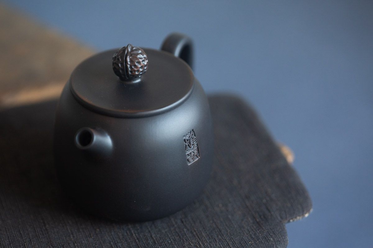 natural habitat jianshui zitao teapot walnut 9 25 3 | BITTERLEAF TEAS natural habitat jianshui zitao teapot walnut 9 25 3 | BITTERLEAF TEAS