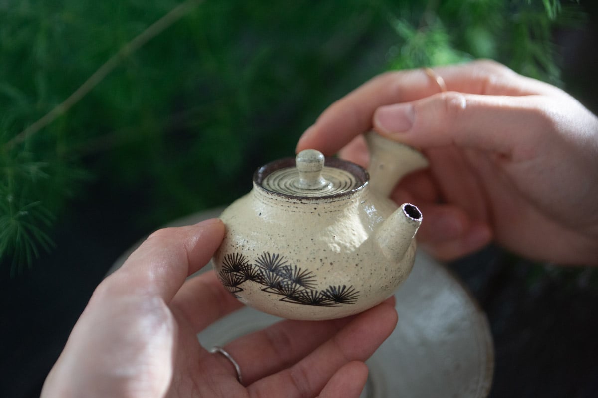 repose kyusu teapot light 9 | BITTERLEAF TEAS