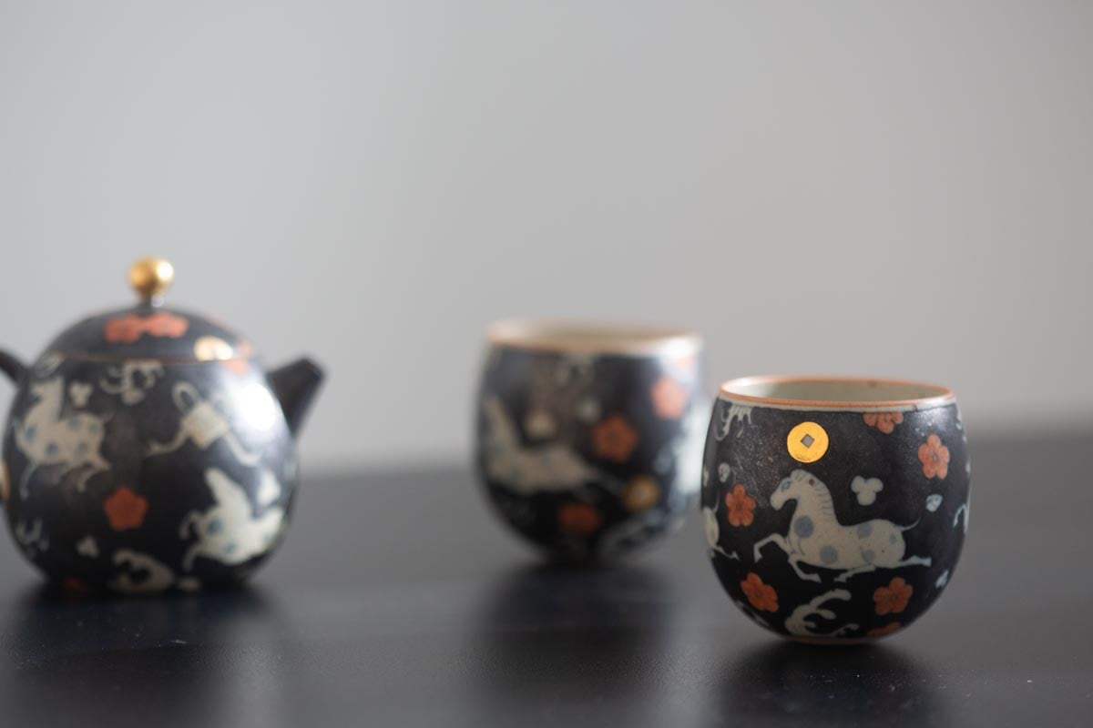 good omen egg teacup horse 3 | BITTERLEAF TEAS