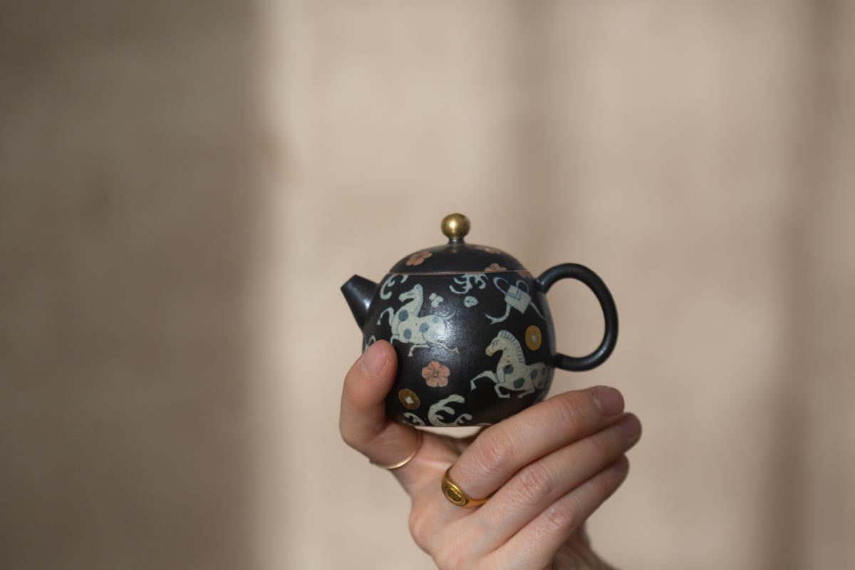 good omen teapot horse 11 | BITTERLEAF TEAS