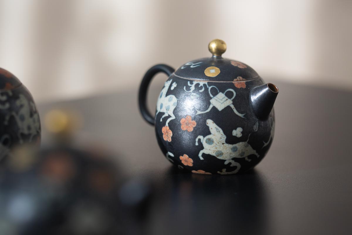 good omen teapot horse 7 | BITTERLEAF TEAS