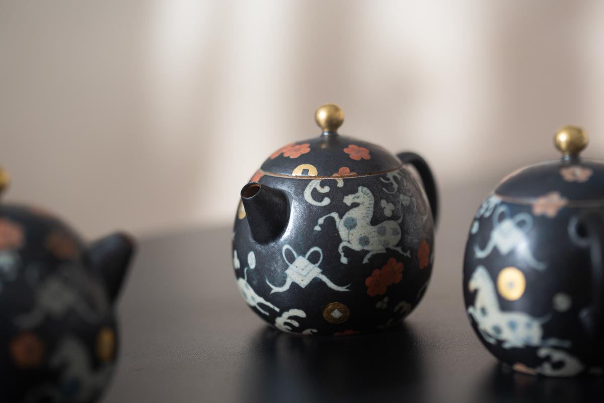 good omen teapot horse 9 | BITTERLEAF TEAS