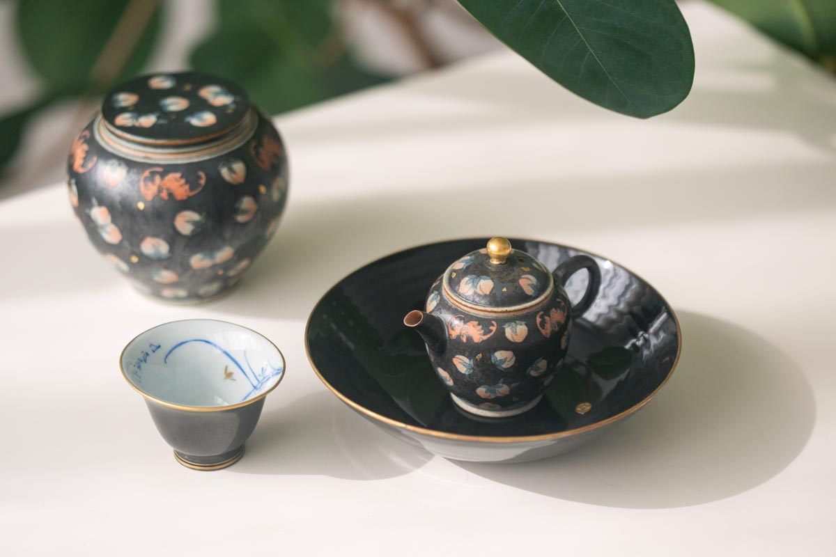 good omen teapot peach bat 11 | BITTERLEAF TEAS