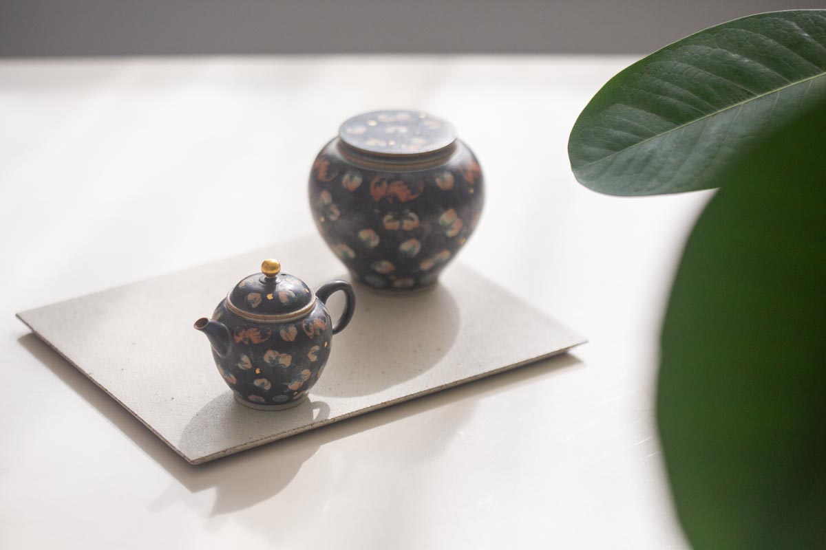 good omen teapot peach bat 2 | BITTERLEAF TEAS