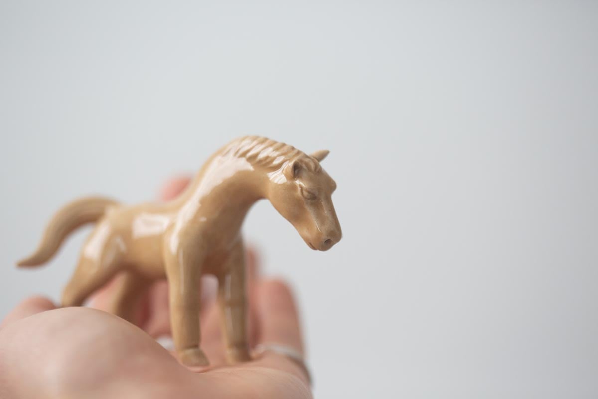 horsing around tea pet 12 | BITTERLEAF TEAS horsing around tea pet 12 | BITTERLEAF TEAS