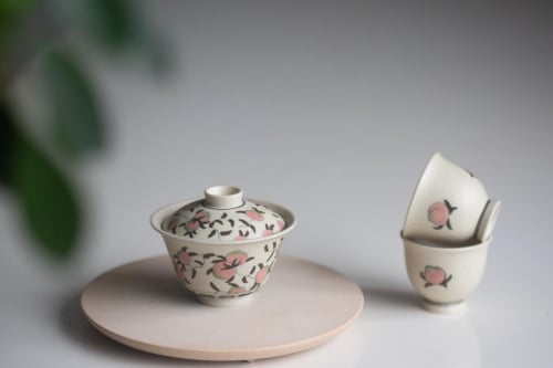 Life is Peachy Gaiwan