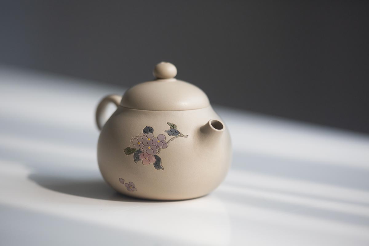 natural habitat jianshui zitao teapot hydrangea 3 | BITTERLEAF TEAS natural habitat jianshui zitao teapot hydrangea 3 | BITTERLEAF TEAS