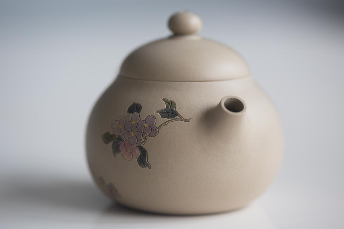 natural habitat jianshui zitao teapot hydrangea 6 | BITTERLEAF TEAS natural habitat jianshui zitao teapot hydrangea 6 | BITTERLEAF TEAS