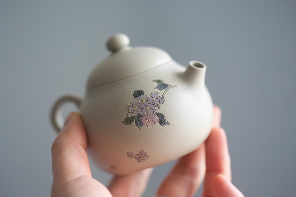 natural habitat jianshui zitao teapot hydrangea 7 | BITTERLEAF TEAS natural habitat jianshui zitao teapot hydrangea 7 | BITTERLEAF TEAS