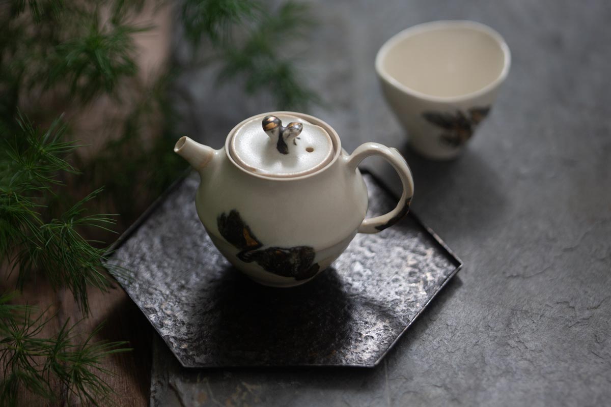 ray of light teapot 10 | BITTERLEAF TEAS