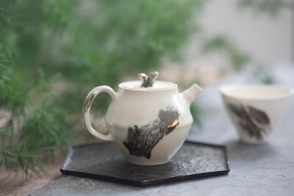 ray of light teapot 5 | BITTERLEAF TEAS