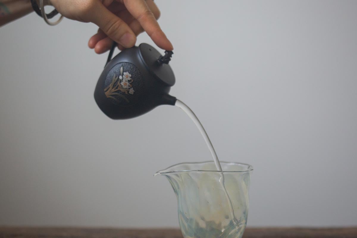 natural habitat jianshui zitao teapot black narcissus 10 | BITTERLEAF TEAS