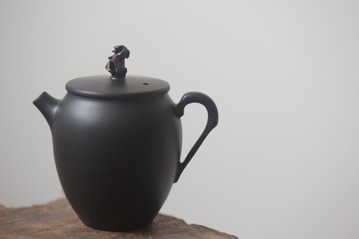 natural habitat jianshui zitao teapot black narcissus 5 | BITTERLEAF TEAS