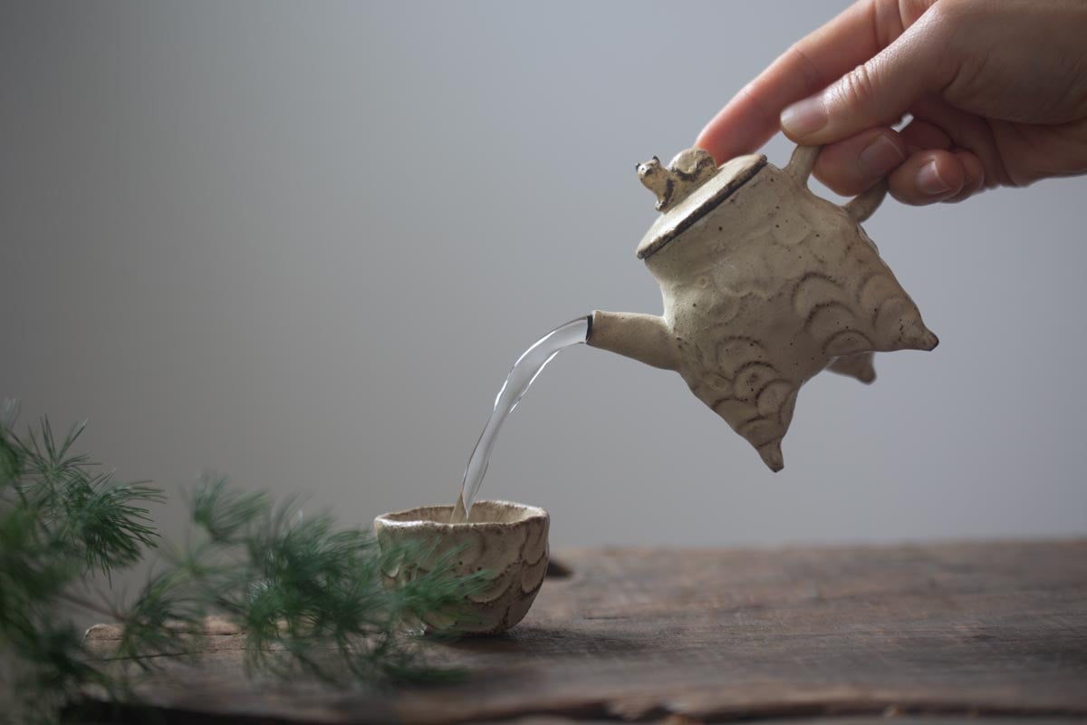 buddy teapot cat 10 26 5 | BITTERLEAF TEAS