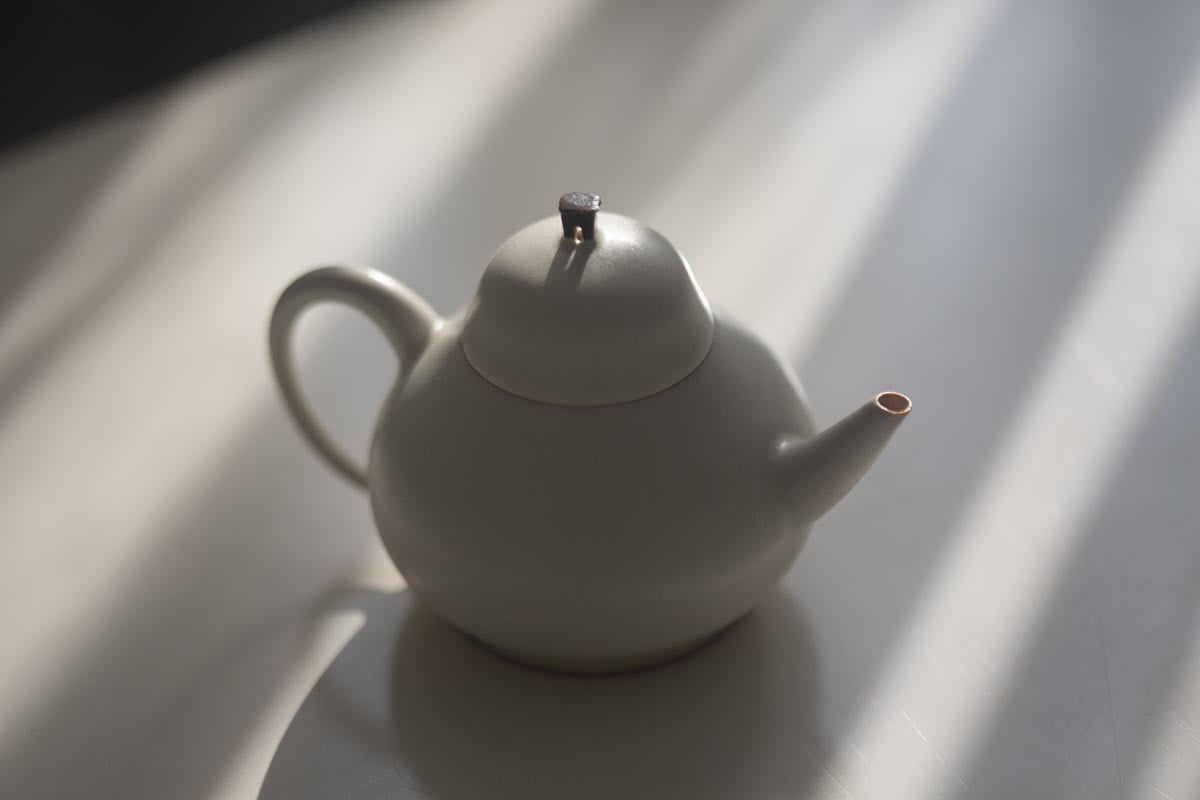 poise teapot siting 10 26 10 | BITTERLEAF TEAS poise teapot siting 10 26 10 | BITTERLEAF TEAS